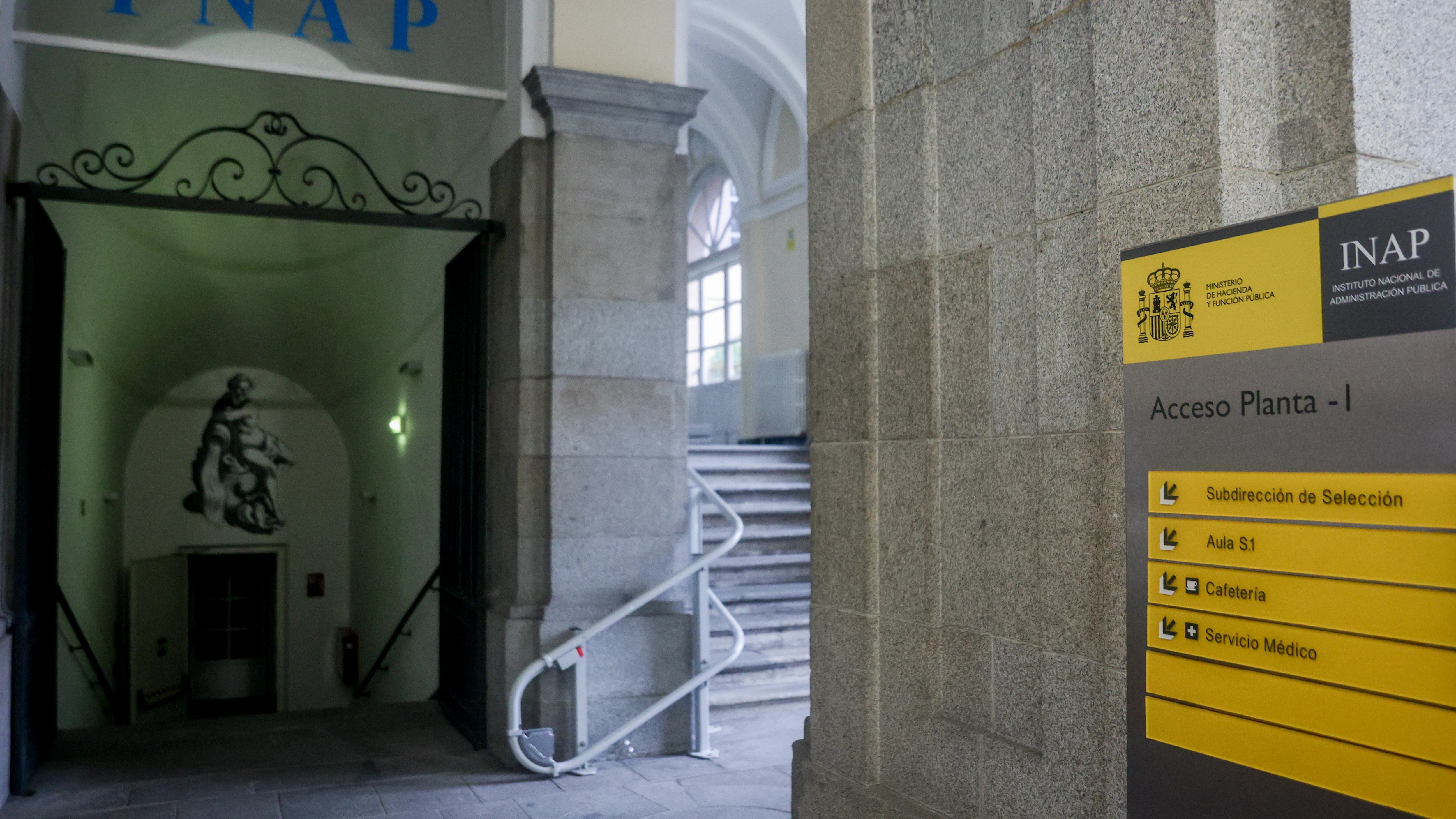 Entrada del Instituto Nacional de Administración Pública, 16 de septiembre de 2023, en Madrid (España).