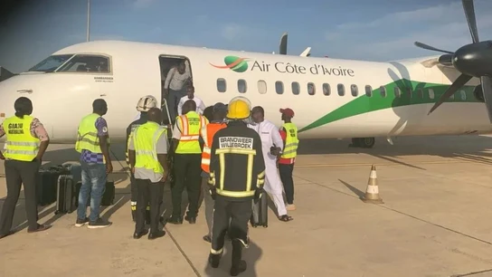 El avión de Gambia se queda sin oxígeno yendo a la Copa África El avión de Gambia se queda sin oxígeno yendo a la Copa África