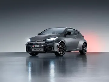 El utilitario deportivo definitivo se actualiza con 280 CV, nuevo interior y un cambio automático en opción El utilitario deportivo definitivo se actualiza con 280 CV, nuevo interior y un cambio automático en opción