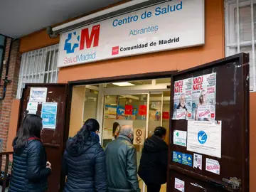personas en el médico personas en el médico