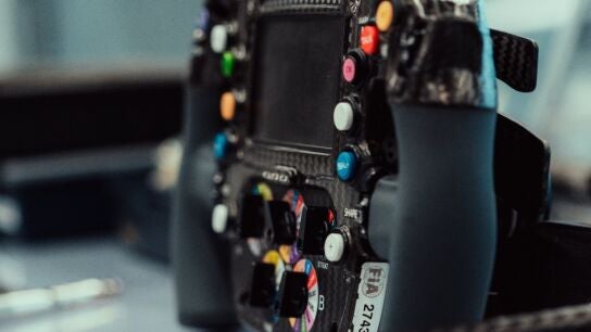 El volante del Aston Martin