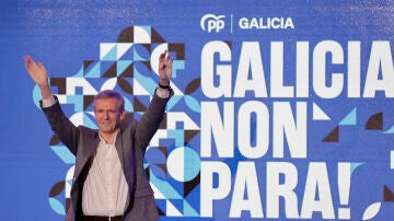 El presidente de Galicia, Alfonso Rueda, en un acto junto a sus homólogos en otras CCAA para analizar cómo "Construir España desde las comunidades autónomas". 