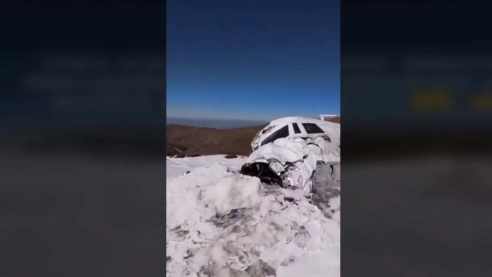 El avión de 'La sociedad de la nieve', en Sierra Nevada