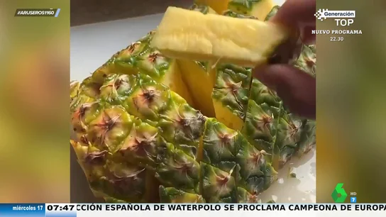 Esta es la manera más rápida y efectiva de cortar la piña (y no como lo haces tú): así son los 'fingers' de piña Esta es la manera más rápida y efectiva de cortar la piña (y no como lo haces tú): así son los 'fingers' de piña