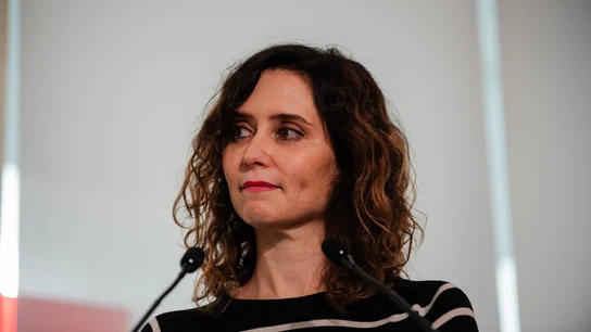 La presidenta de la Comunidad de Madrid, Isabel Díaz Ayuso, interviene durante su visita a la nueva sede de Cruz Roja en Colmenar Viejo La presidenta de la Comunidad de Madrid, Isabel Díaz Ayuso, interviene durante su visita a la nueva sede de Cruz Roja en Colmenar Viejo