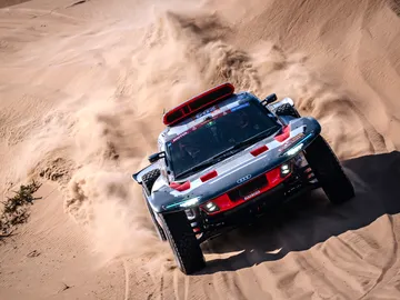 Carlos Sainz está a un paso de ganar su cuarto Rally Dakar Carlos Sainz está a un paso de ganar su cuarto Rally Dakar