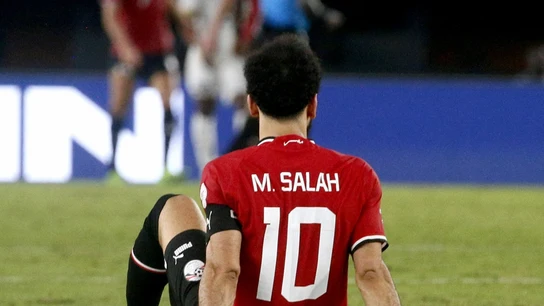 Mohamed Salah, sentado sobre el césped Mohamed Salah, sentado sobre el césped