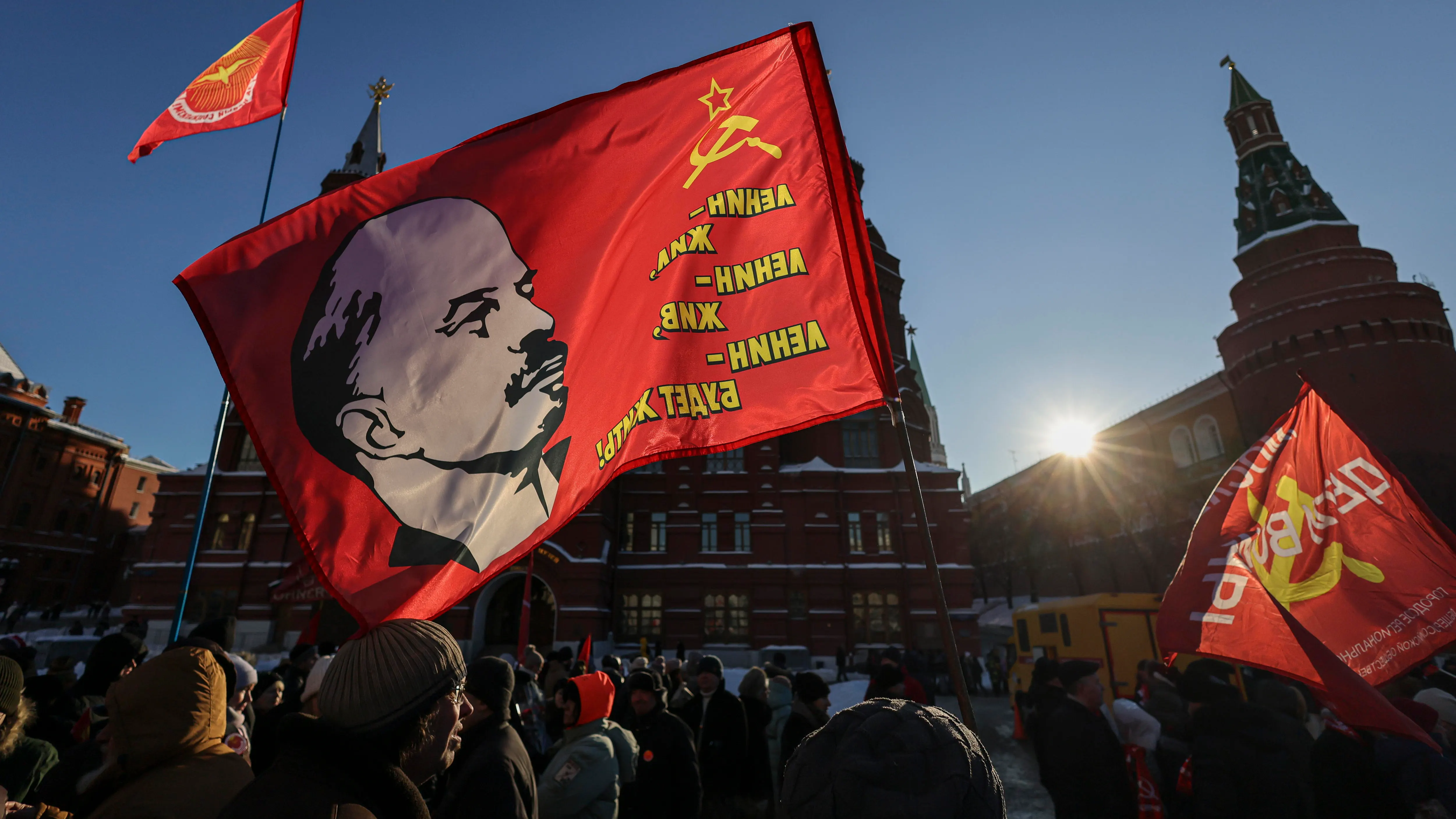 Ciudadanos rusos recuerdan a Lenin en el centenario de su muerte Ciudadanos rusos recuerdan a Lenin en el centenario de su muerte