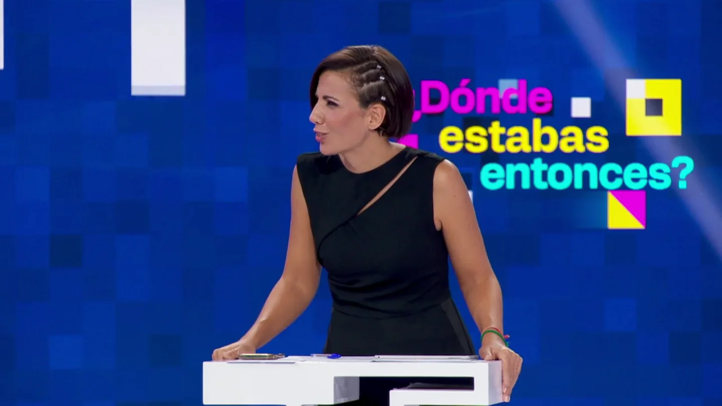 El divertido pique de Ana Pastor a Eduardo Casanova: "A ver si no voy a poder vacilar en entretenimiento" El divertido pique de Ana Pastor a Eduardo Casanova: "A ver si no voy a poder vacilar en entretenimiento"