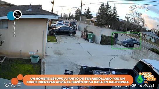 Un hombre evita 'in extremis' ser arrollado por un coche mientras revisaba su buzón  Un hombre evita 'in extremis' ser arrollado por un coche mientras revisaba su buzón