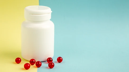 Un bote a modo de suplementos.  Un bote a modo de suplementos.