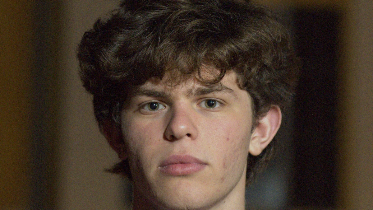 Who is Tal Mitnick, the 18-year-old Israeli who stands up to Netanyahu against the war in Gaza Who is Tal Mitnick, the 18-year-old Israeli who stands up to Netanyahu against the war in Gaza