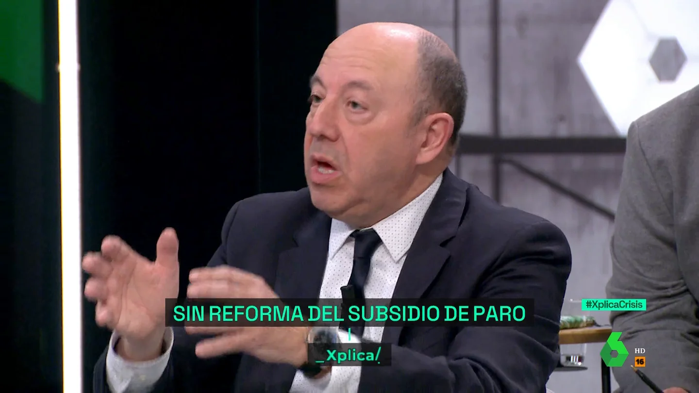 La "solución" de Gonzalo Bernardos para que las empresas contraten a mayores de 50 años: "Que el primer año pague el Gobierno la Seguridad Social" La "solución" de Gonzalo Bernardos para que las empresas contraten a mayores de 50 años: "Que el primer año pague el Gobierno la Seguridad Social"