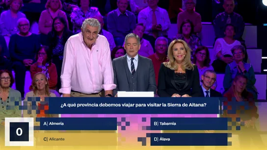 Fernando Romay se marca un triple y deja alucinada a Ana Pastor: "La única vez que me tiré uno llevaron a un espectador al hospital" Fernando Romay se marca un triple y deja alucinada a Ana Pastor: "La única vez que me tiré uno llevaron a un espectador al hospital"