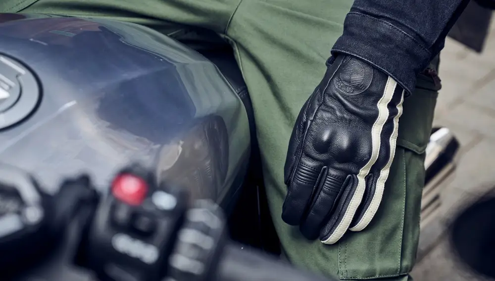 Nuevas medidas para motoristas: cómo saber si mis guantes están