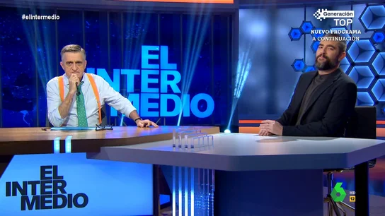 Wyoming, a Hermann Tertsch tras 'pedir' "que no le vuelen la cara a tiros a Bolaños" "Dios no quiera que le vuelen la cara a tiros a Bolaños como a Vidal Quadras y tengamos que consultarle si ese terrorismo es bueno o malo", tuiteaba el eurodiputado de Vox. La contundente respuesta de Wyoming y Dani Mateo, en este vídeo.