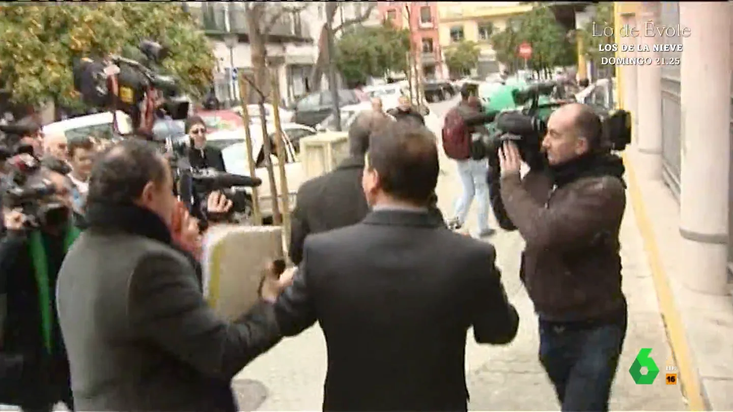 Caso Marta del Castillo: así fue la agresión al abogado del hermano de Miguel Carcaño en los juzgados Caso Marta del Castillo: así fue la agresión al abogado del hermano de Miguel Carcaño en los juzgados