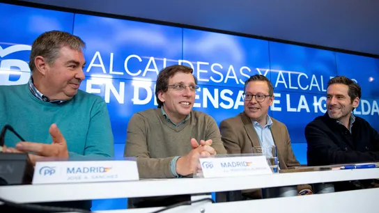 Borja Sémper, José Luis Martínez-Almeida y otros representantes en el Comité de Alcaldes del PP de Madrid Borja Sémper, José Luis Martínez-Almeida y otros representantes en el Comité de Alcaldes del PP de Madrid