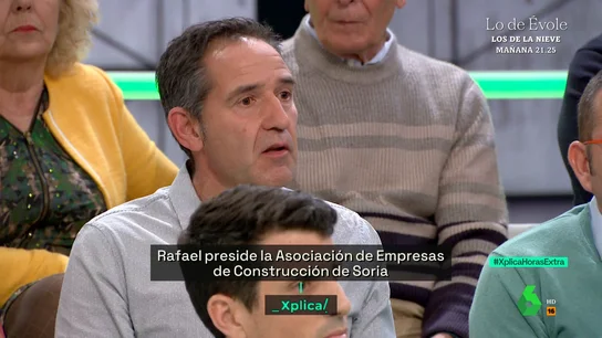XPLICA Rafael, empresario de la construcción: "Hay gente que pasa horas fumando o con el móvil" XPLICA Rafael, empresario de la construcción: "Hay gente que pasa horas fumando o con el móvil"