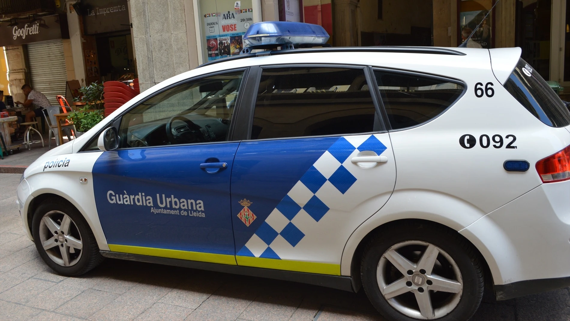 Imagen de archivo de un coche de la Guardia Urbana de Lleida.