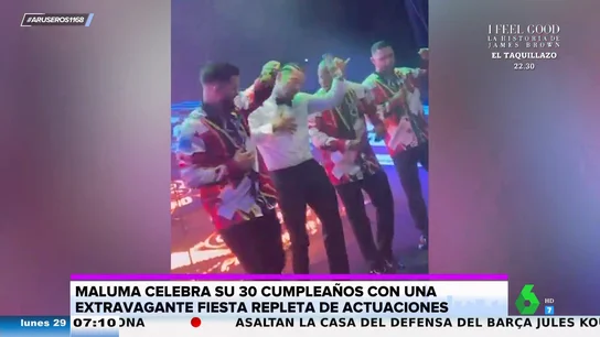Alfonso Arús advierte a Maluma por su 30 cumpleaños: "Ya es del club de los carrozas, el 'felices los cuatro' se acabó" Alfonso Arús advierte a Maluma por su 30 cumpleaños: "Ya es del club de los carrozas, el 'felices los cuatro' se acabó"