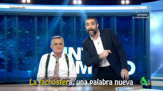 Dani Mateo compone una canción para la nueva palabra de moda, 'Fachosfera': "Enfrenta a Sánchez y a Feijóo pa' darse cera, ¡eh eh!" Dani Mateo compone una canción para la nueva palabra de moda, 'Fachosfera': "Enfrenta a Sánchez y a Feijóo pa' darse cera, ¡eh eh!"