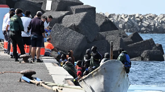 Un cayuco llega a El Hierro Un cayuco llega a El Hierro