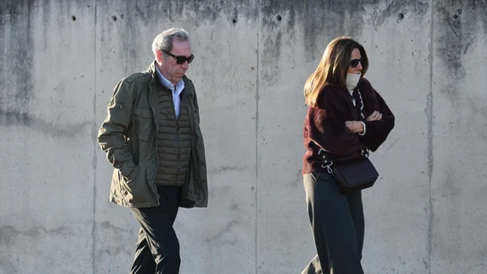 La hija de Ruiz-Mateos, Paloma Ruiz-Mateos y su marido Juan García-Jarana llegan a un juicio por ‘Nueva Rumasa’, en la sede de la Audiencia Nacional de San Fernando de Henares, a 29 de enero de 2024, en Madrid (España). La hija de Ruiz-Mateos, Paloma Ruiz-Mateos y su marido Juan García-Jarana llegan a un juicio por ‘Nueva Rumasa’, en la sede de la Audiencia Nacional de San Fernando de Henares, a 29 de enero de 2024, en Madrid (España).
