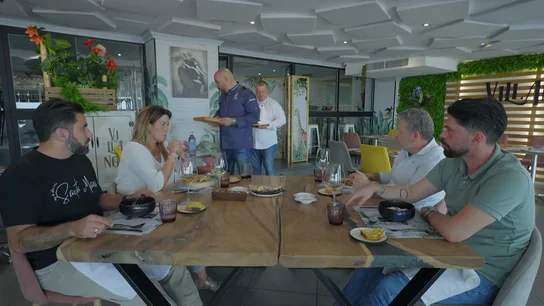 Estalla la tensión entre los hosteleros rivales en Batalla de restaurantes: "En su casa cada uno hace lo que le da la gana" Estalla la tensión entre los hosteleros rivales en Batalla de restaurantes: "En su casa cada uno hace lo que le da la gana"