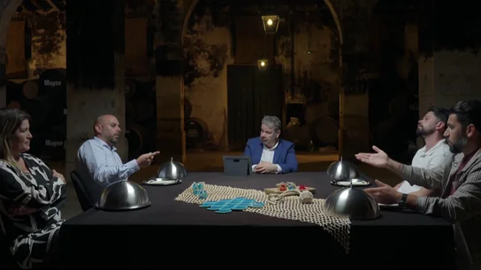 El "guantazo sin manos" de Luis con su nota indignada a Juan Pedro: "¿Que me echabas de menos?, ¿tú has venido a comer o a qué?" El "guantazo sin manos" de Luis con su nota indignada a Juan Pedro: "¿Que me echabas de menos?, ¿tú has venido a comer o a qué?"