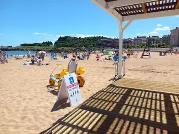 Zona accesible en una playa española.