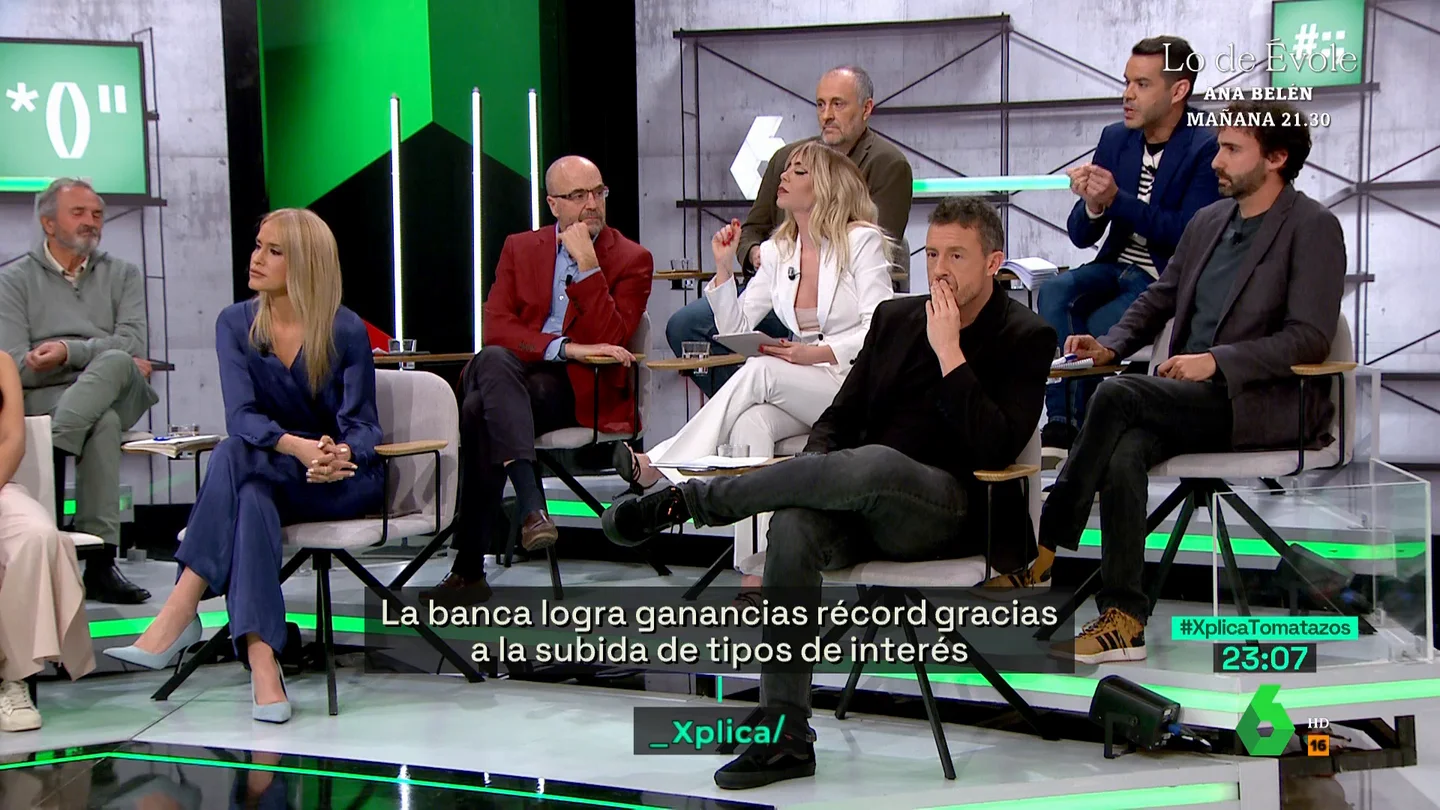 José María Camarero, sobre los beneficios récord de los bancos: "Van a seguir ganando mientras que el tipo de interés suba" José María Camarero, sobre los beneficios récord de los bancos: "Van a seguir ganando mientras que el tipo de interés suba"
