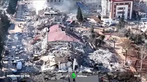 Miles de personas siguen sin hogar un año después del terremoto de Turquia y Siria