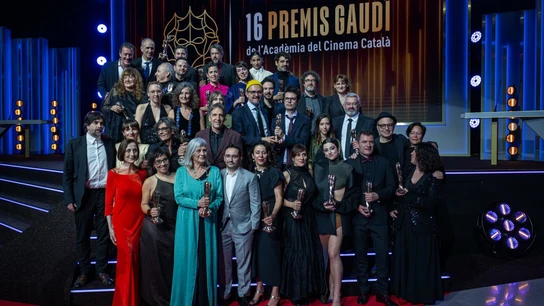 'Creatura' y 'Saben aquell' triunfan en los Premios Gaudí 'Creatura' y 'Saben aquell' triunfan en los Premios Gaudí
