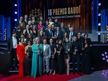 &#39;Creatura&#39; y &#39;Saben aquell&#39; triunfan en los Premios Gaudí