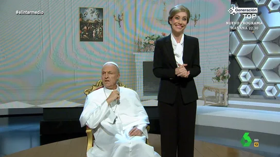 El 'dardo' de 'Yolanda Díaz' al 'Papa': "Tiene suerte de que no he venido buscando votos, el de pobreza no lo veo por aquí" El 'dardo' de 'Yolanda Díaz' al 'Papa': "Tiene suerte de que no he venido buscando votos, el de pobreza no lo veo por aquí"