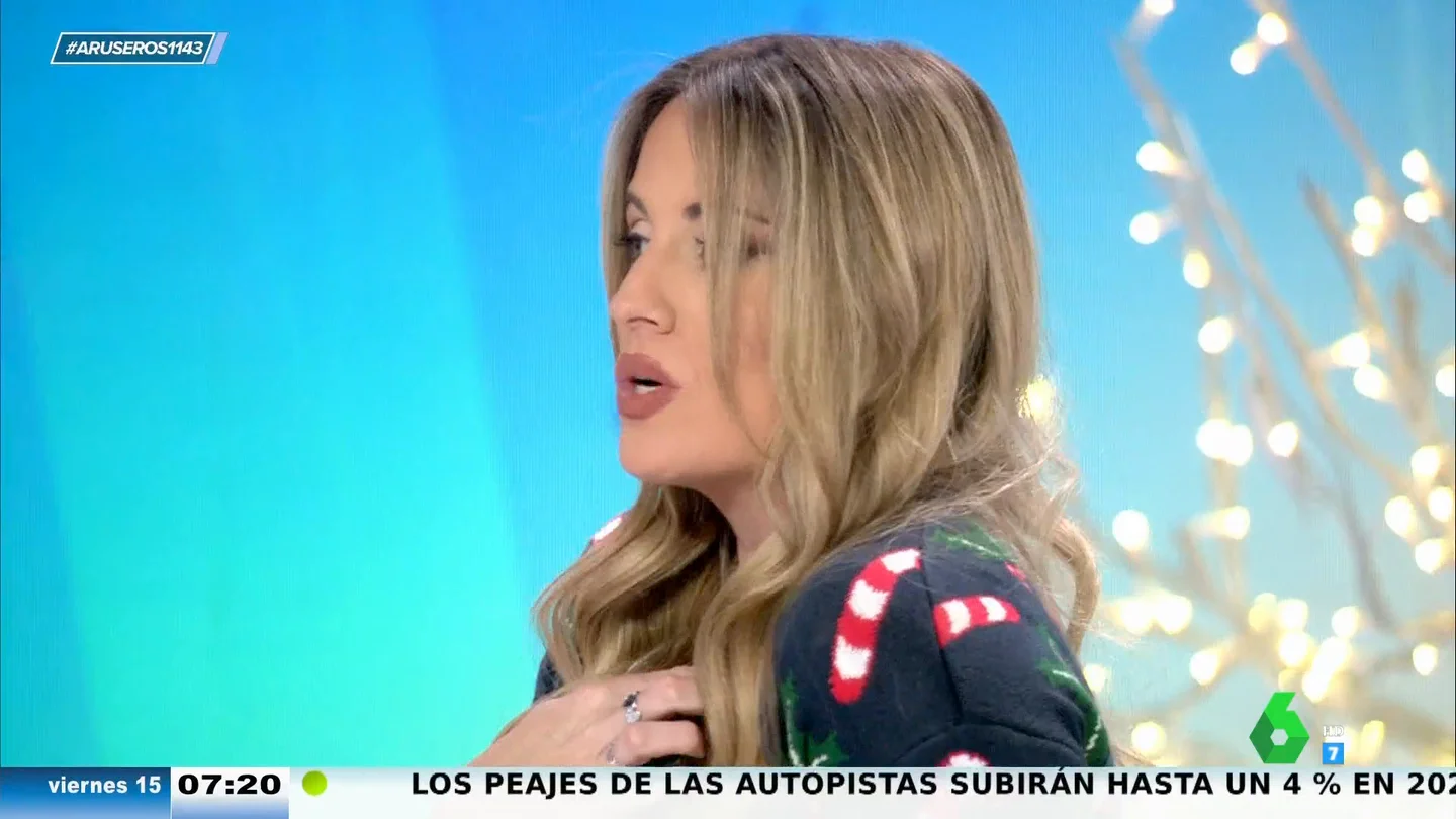 Qué es el Mewing, la "sensual" técnica contra la papada que usan los famosos: así la enseña Rocío Cano en plató Qué es el Mewing, la "sensual" técnica contra la papada que usan los famosos: así la enseña Rocío Cano en plató