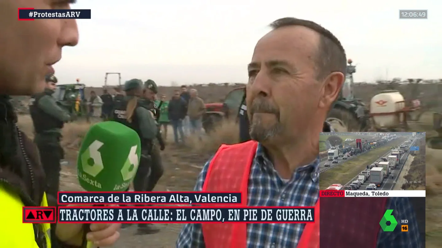 El enfado de un agricultor en las protestas en Valencia: "Espero que esta chispa prenda una llama" El enfado de un agricultor en las protestas en Valencia: "Espero que esta chispa prenda una llama"
