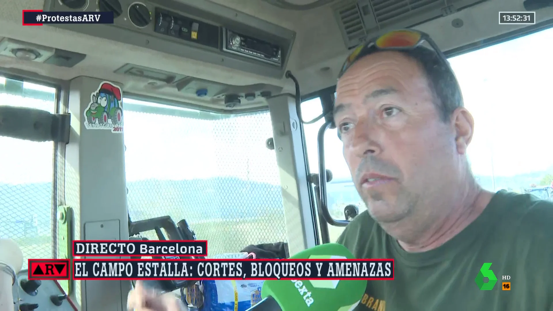 La denuncia de un agricultor durante las protestas: "Siempre estamos trabajando y nuestras manzanas no valen nada"