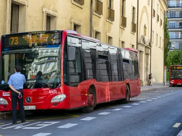 Autobus urbano en Valencia Autobus urbano en Valencia