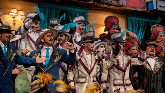 El coro 'Asesinato en el Cádiz Exprés' durante la semifinal del Carnaval de Cádiz (COAC) de 2024 El coro 'Asesinato en el Cádiz Exprés' durante la semifinal del Carnaval de Cádiz (COAC) de 2024