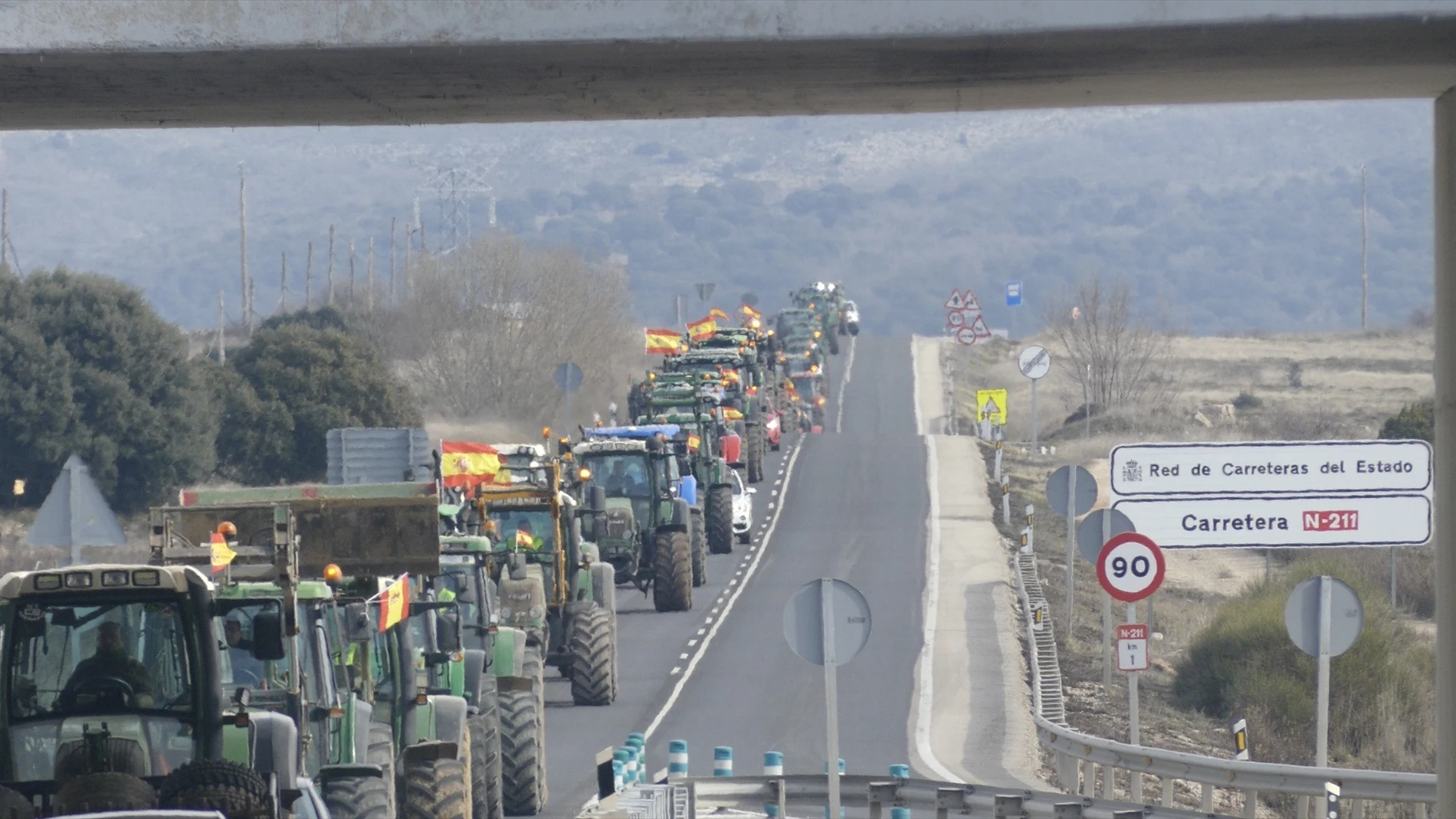 Tractores durante una concentración en Molina de Aragón, a 6 de febrero de 2024, en Molina de Aragón, Guadalajara, Castilla-La Mancha (España). 
