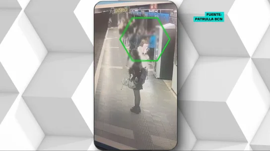 Momento de la agresión en el metro de Barcelona Momento de la agresión en el metro de Barcelona