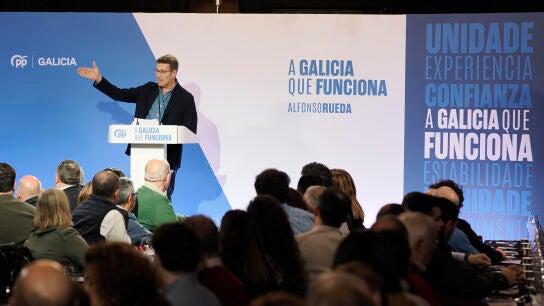 Feij&oacute;o en un acto del PP