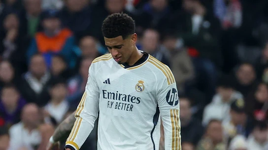 Bellingham se retira lesionado en un partido con el Real Madrid Bellingham se retira lesionado en un partido con el Real Madrid