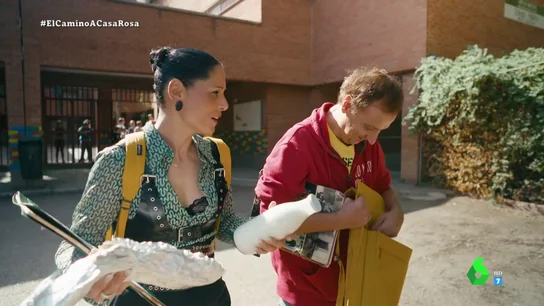 Rosa López desvela el mote que tenían ella y sus hermanos en el colegio: "Era porque nos gustaba mucho la leche" Rosa López desvela el mote que tenían ella y sus hermanos en el colegio: "Era porque nos gustaba mucho la leche"