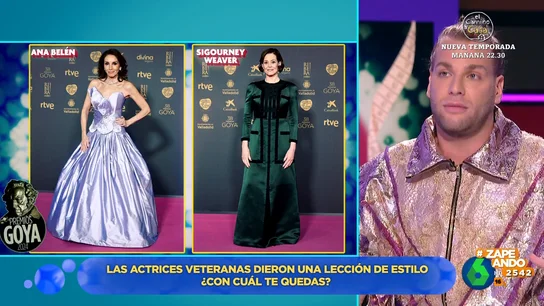 Eduardo Navarrete se moja y elige su look favorito entre Ana Belén y Sigourney Weaver: "Firmaría por llegar a los 70 como ellas dos" Eduardo Navarrete se moja y elige su look favorito entre Ana Belén y Sigourney Weaver: "Firmaría por llegar a los 70 como ellas dos"