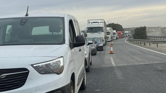 Retenciones de vehículos en la A-92 a su paso por Arahal (Sevilla) Retenciones de vehículos en la A-92 a su paso por Arahal (Sevilla)