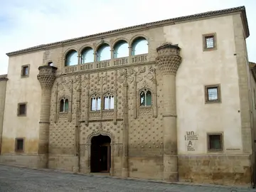 Palacio de Jabalquinto. Baeza Palacio de Jabalquinto. Baeza
