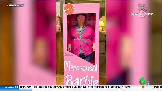 Barbie menopáusica: así es el disfraz que ha desatado el aplauso de las colaboradoras de Aruser@s Barbie menopáusica: así es el disfraz que ha desatado el aplauso de las colaboradoras de Aruser@s